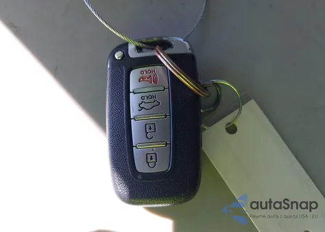 2012 Hyundai Genesis 3.8 z USA, uszkodzony, nr VIN KMHGC4DD9CU172451